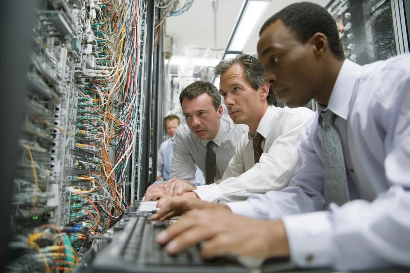 Matrix Power Calculator for Aⁿ with matrix and exponent inputs, dimension checks, and step‑by‑step results.