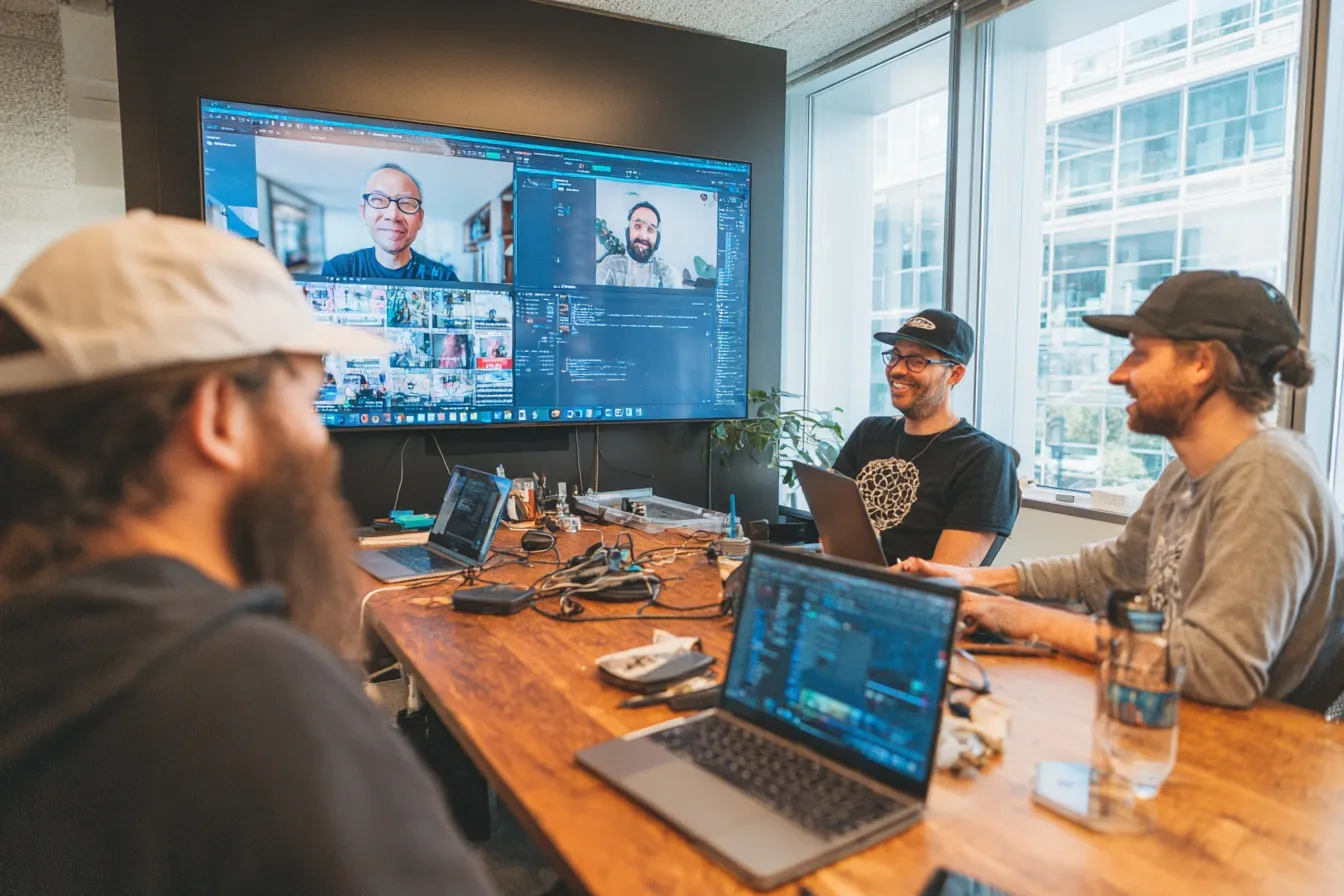 Online Graphing Calculator plotting functions with axes, grid, intercept markers, and a values table for step‑by‑step analysis.